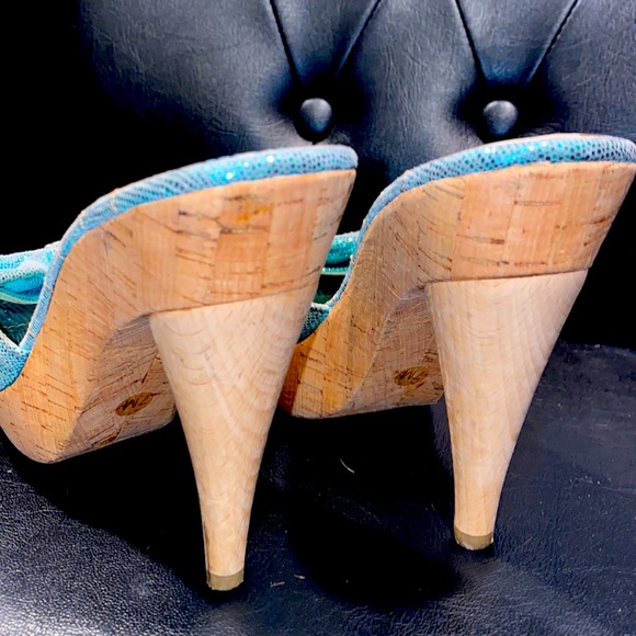 Designer Shoe - Picture 5 of 6